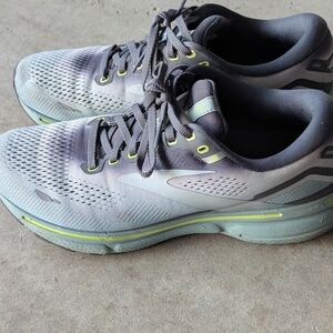 Brooks Ghost 15 men's Gray Running Shoes 9.5